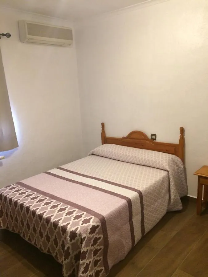 Hotel El Cruce Hornos
