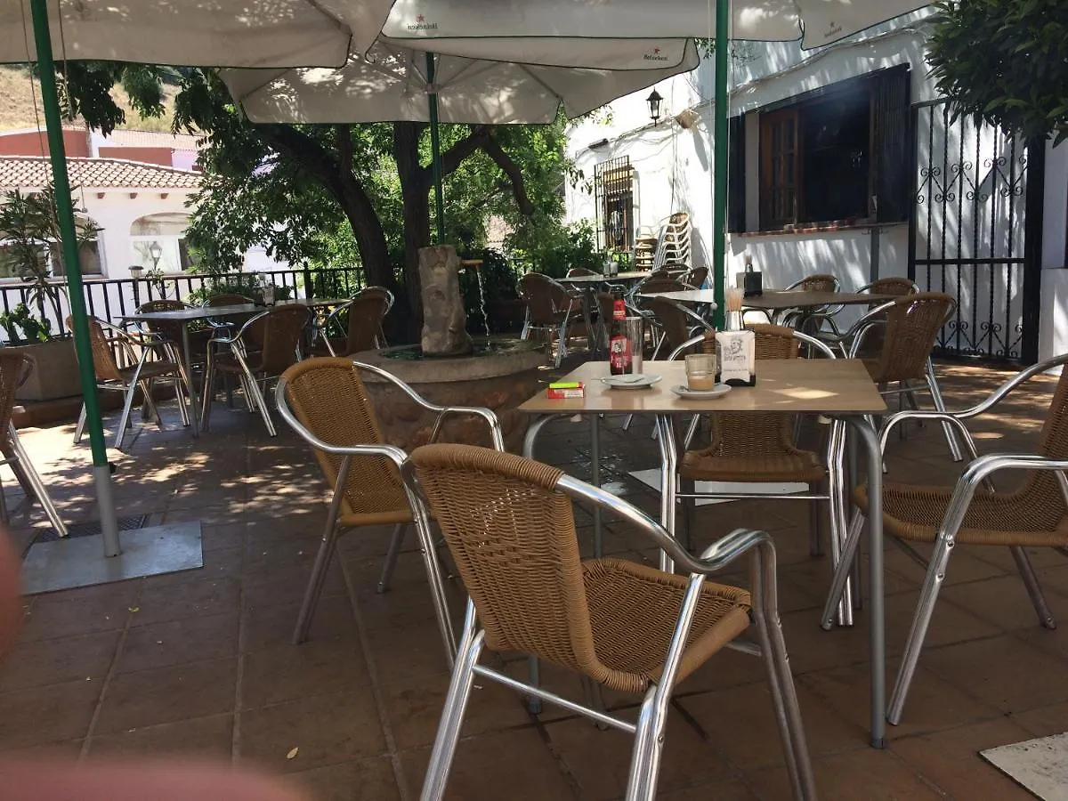Hotel El Cruce Hornos